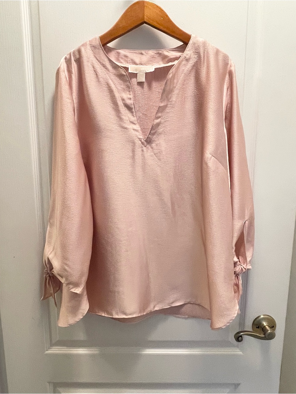 Michael Kors Light Pink Split V-Neck Tie-Sleeve Tunic